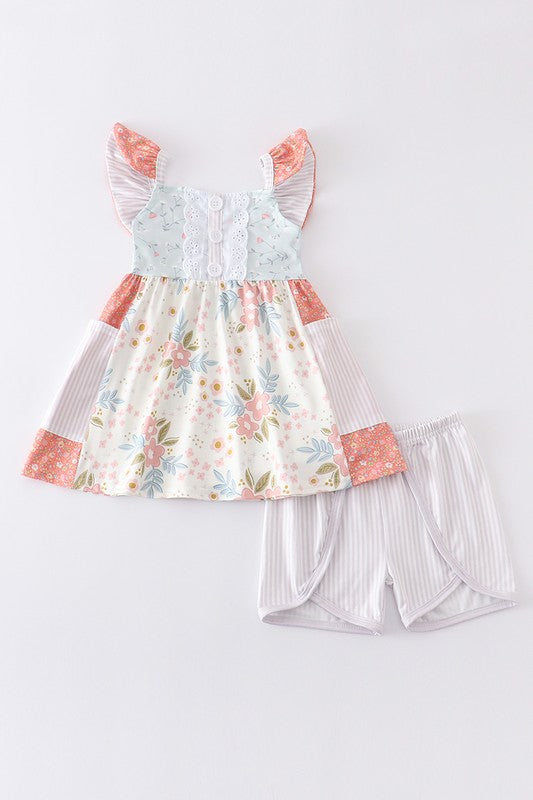 Floral print ruffle buttons girl set