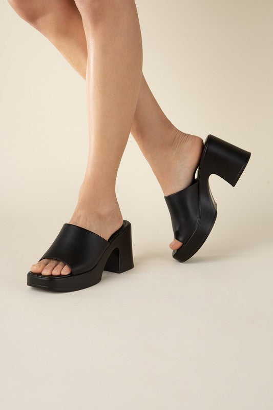 Heels - "Fortune Dynamic" Block Mules