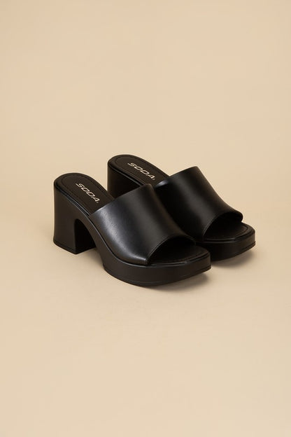 Heels - "Fortune Dynamic" Block Mules